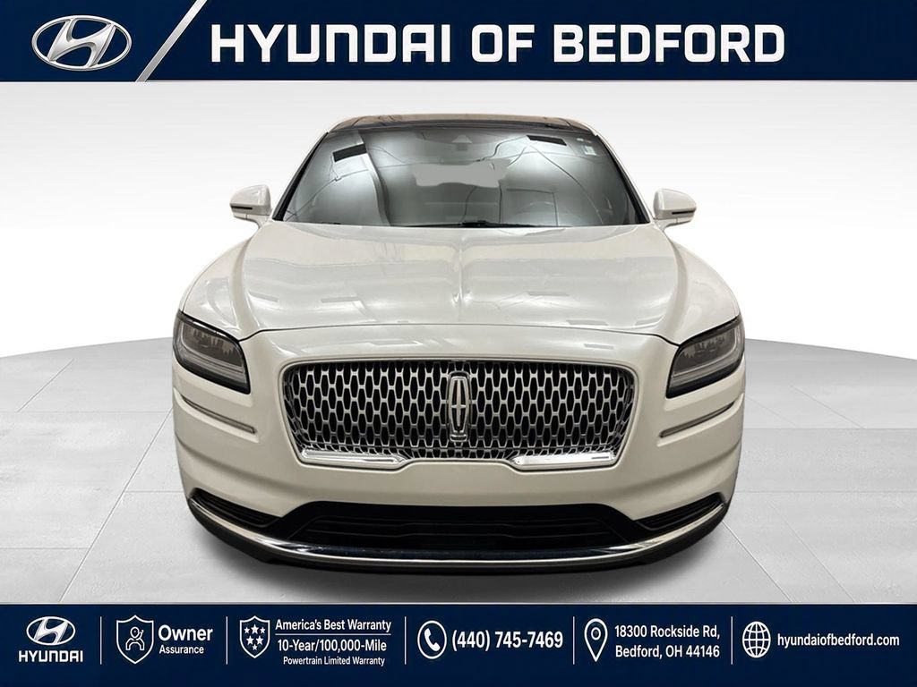 Used 2021 Lincoln Nautilus Reserve AWD/4WD image 2