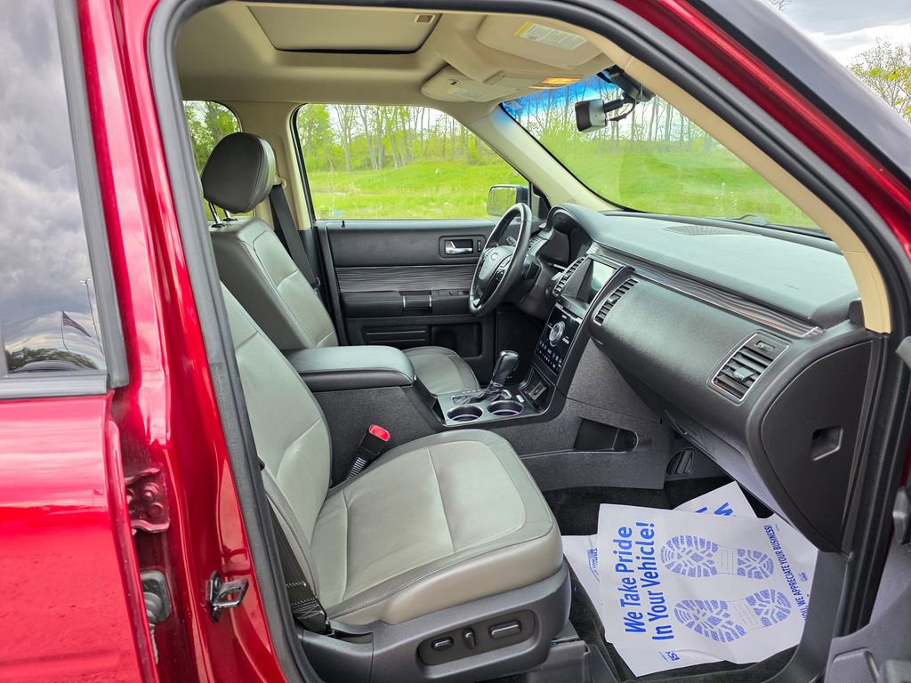 Used 2018 Ford Flex Limited w/ Equipment Group 303A AWD/4WD image 34