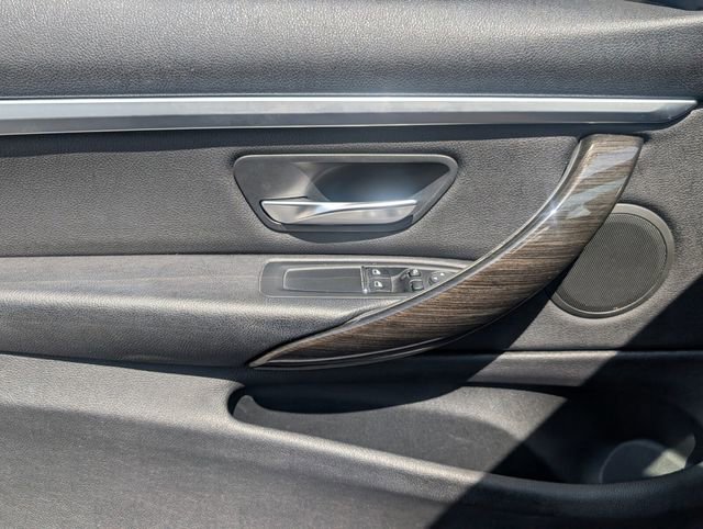Used 2020 BMW 430i Coupe w/ Convenience Package RWD image 29
