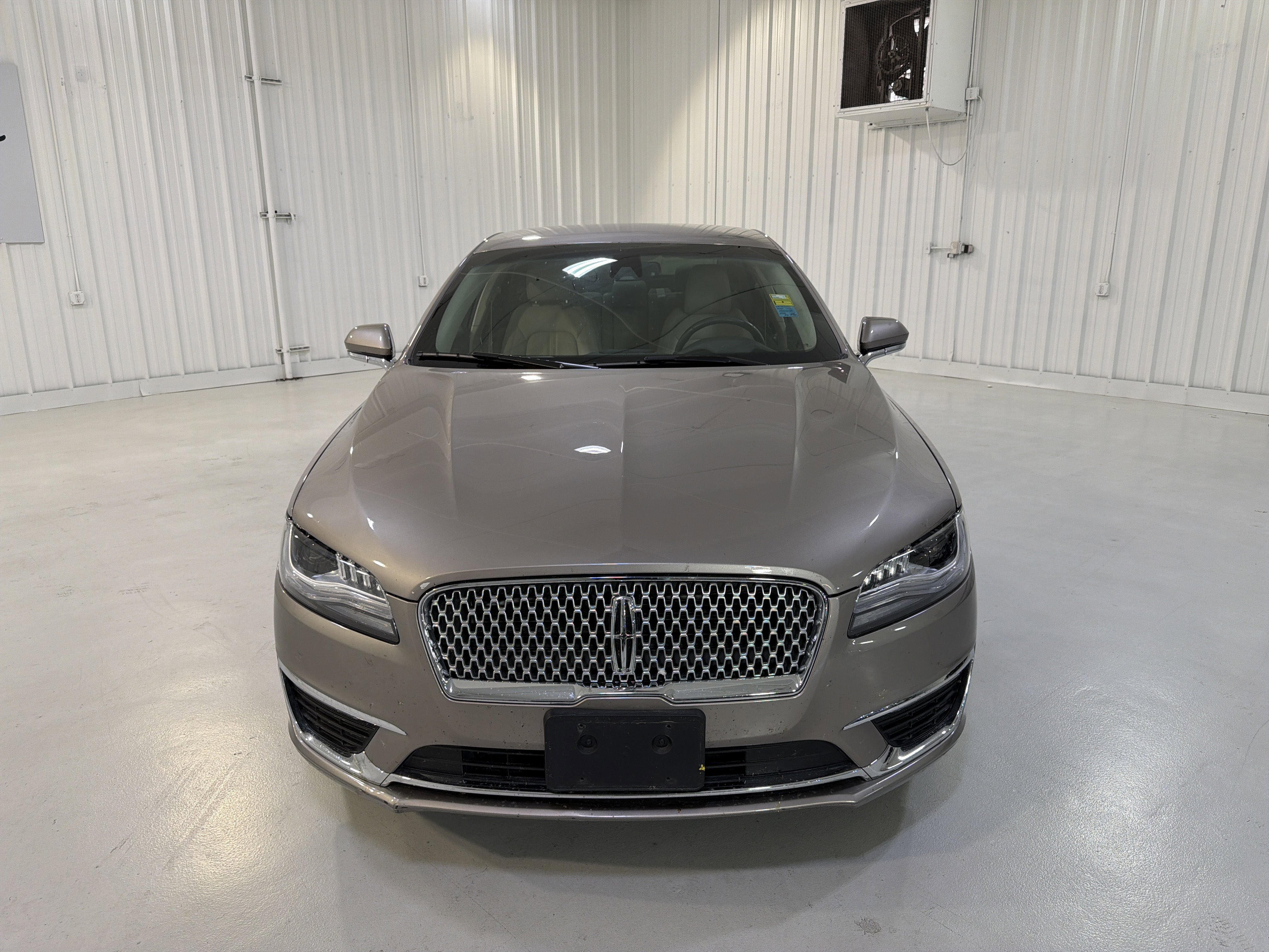 Used 2020 Lincoln MKZ w/ Convenience Package FWD image 8