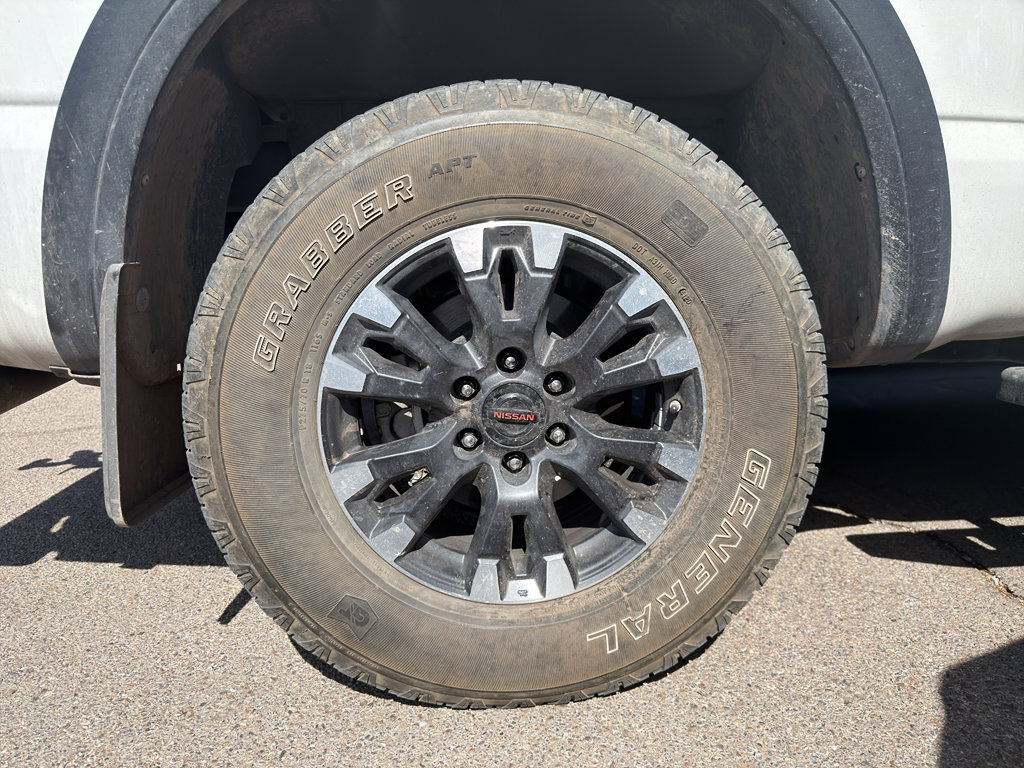 Used 2021 Nissan Titan PRO-4X w/ Pro-4x Convenience Package image 13