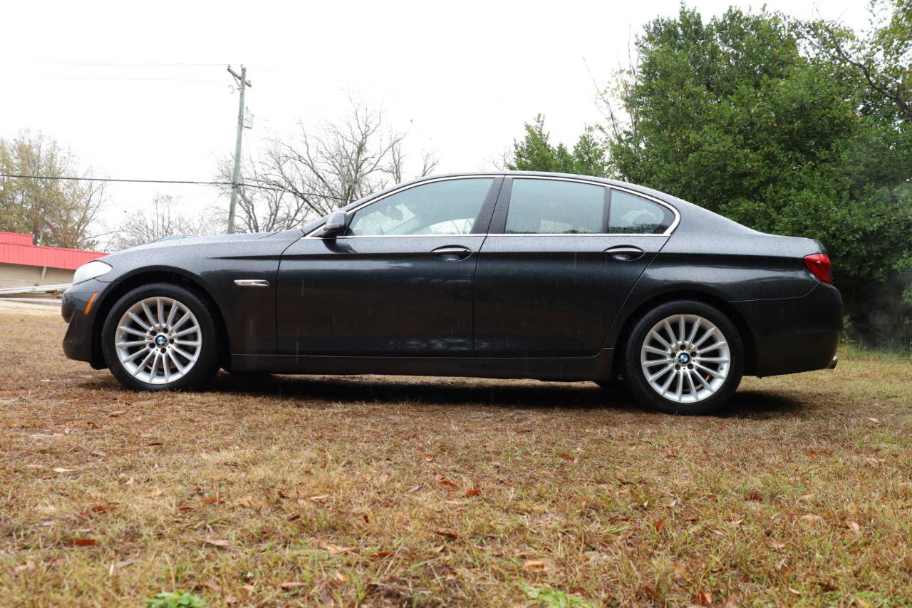 Used 2013 BMW 535i xDrive Sedan AWD/4WD image 2
