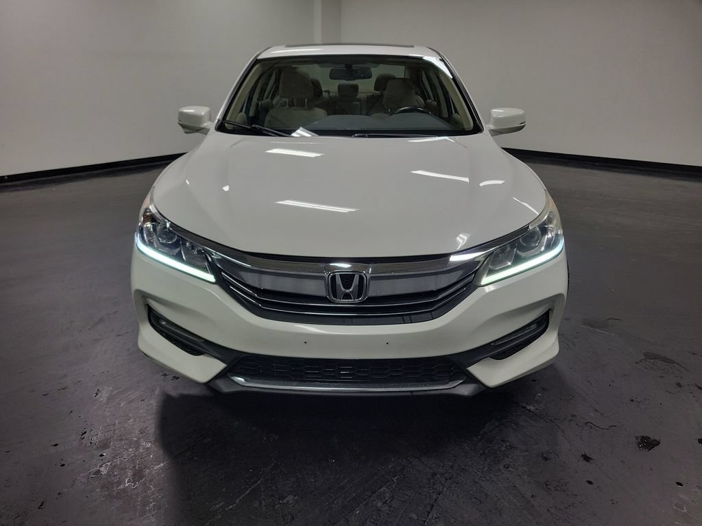 Used 2016 Honda Accord EX-L image 2