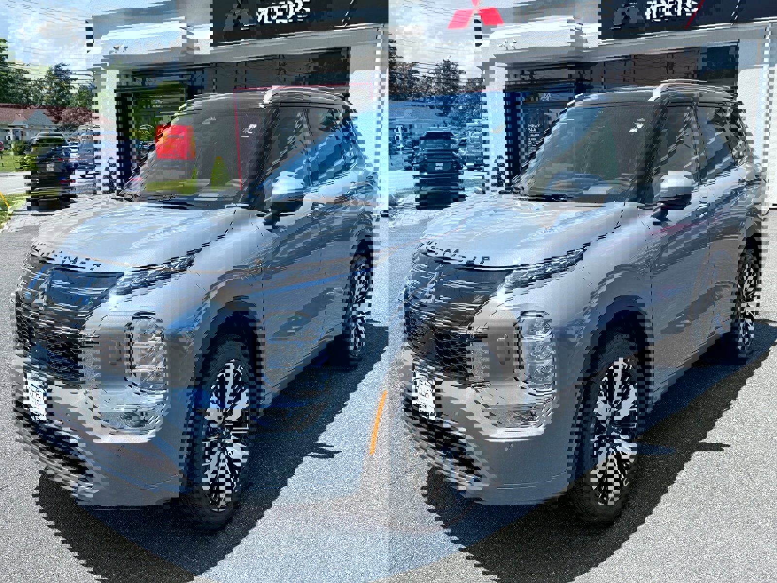 New 2025 Mitsubishi Outlander AWD image 5