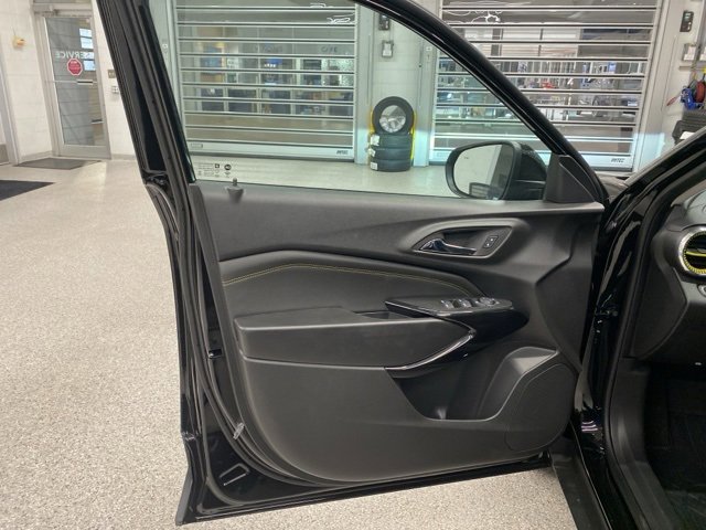 New 2025 Chevrolet Trax LT w/ Driver Confidence Package image 24