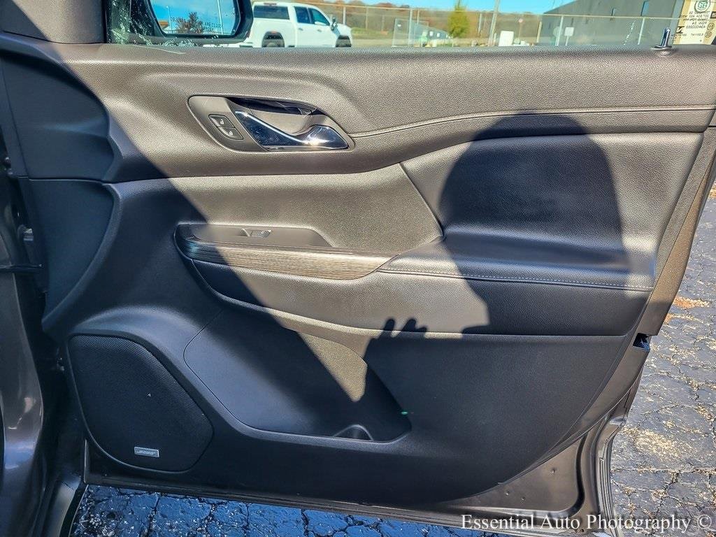 Used 2019 GMC Acadia SLT image 24