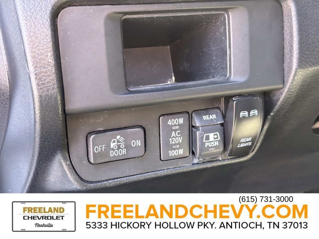 Used 2017 Toyota Tacoma TRD Sport w/ Tow Package (A/T) image 27