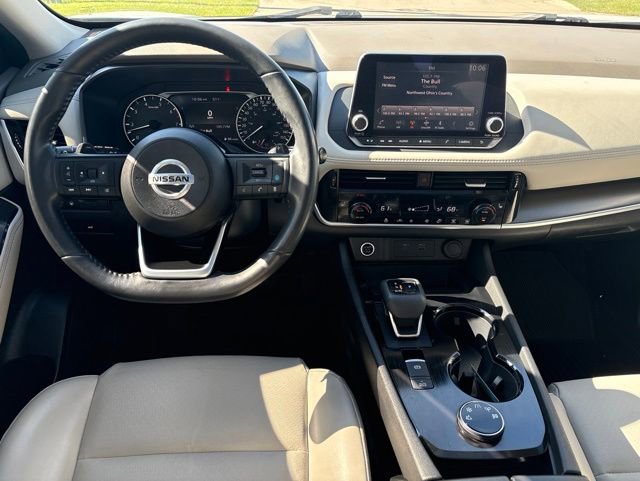 Used 2021 Nissan Rogue SV AWD/4WD image 3