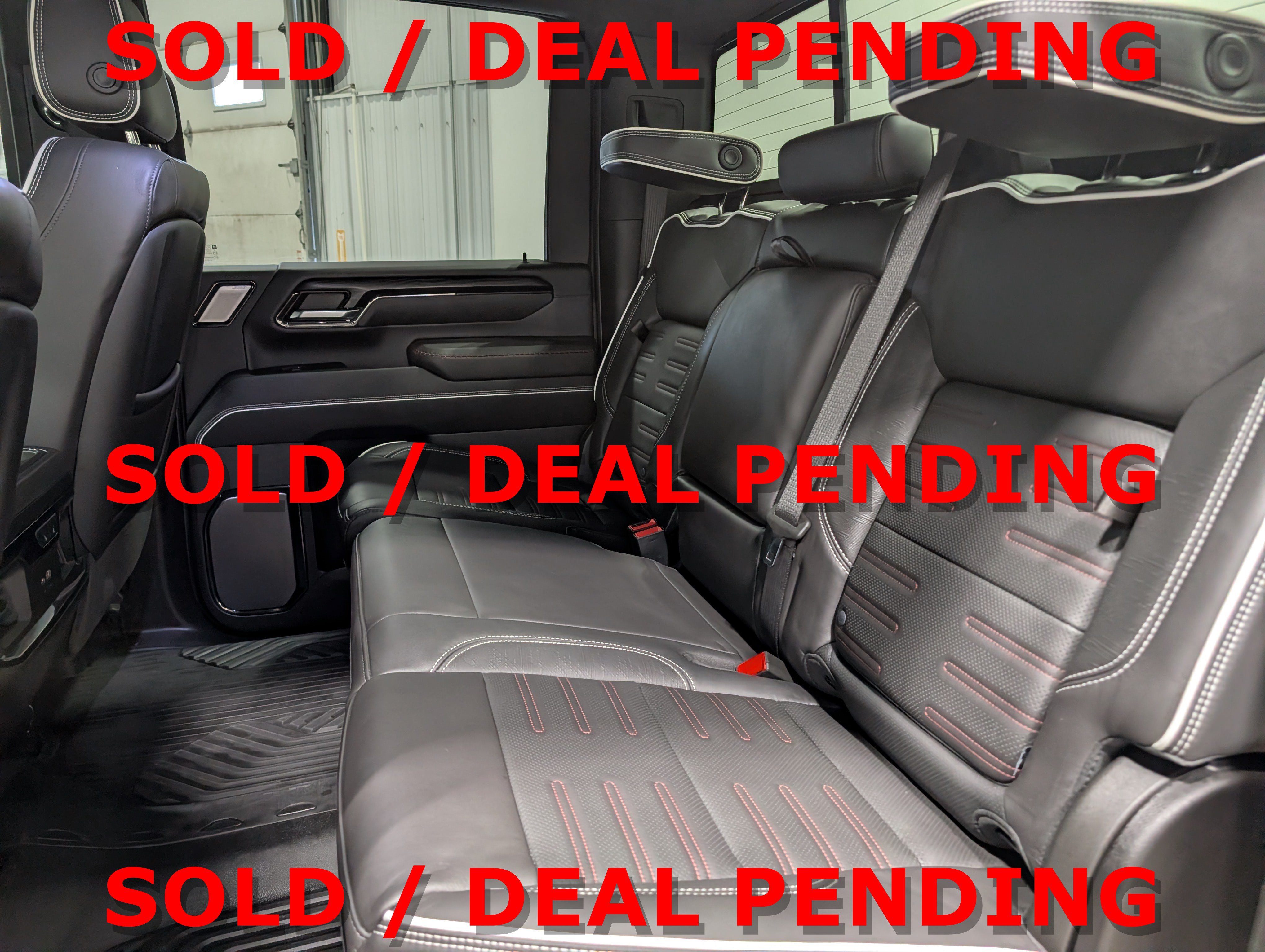 Used 2025 GMC Sierra 2500 AT4X w/ AT4X AEV Edition AWD/4WD image 18