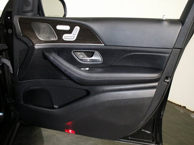 Used 2022 Mercedes-Benz GLE 350 4MATIC image 36