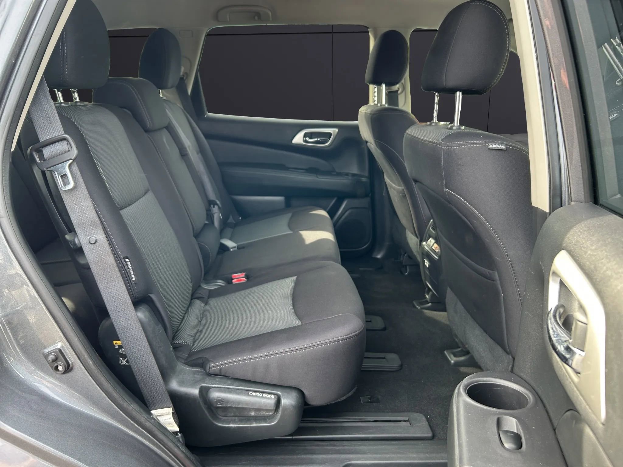 Used 2020 Nissan Pathfinder S image 13