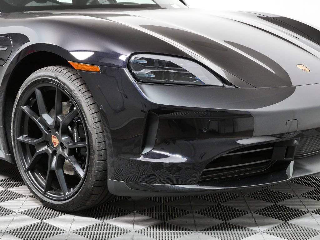New 2026 Porsche Taycan RWD image 33