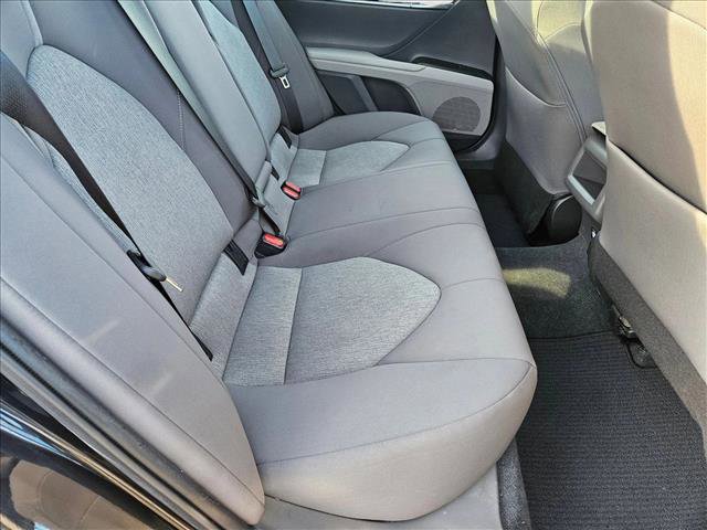 Used 2022 Toyota Camry LE image 19