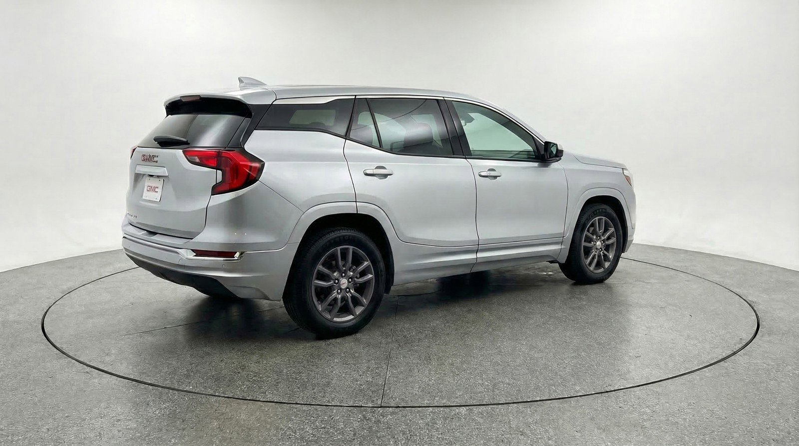 Used 2024 GMC Terrain SLT image 9