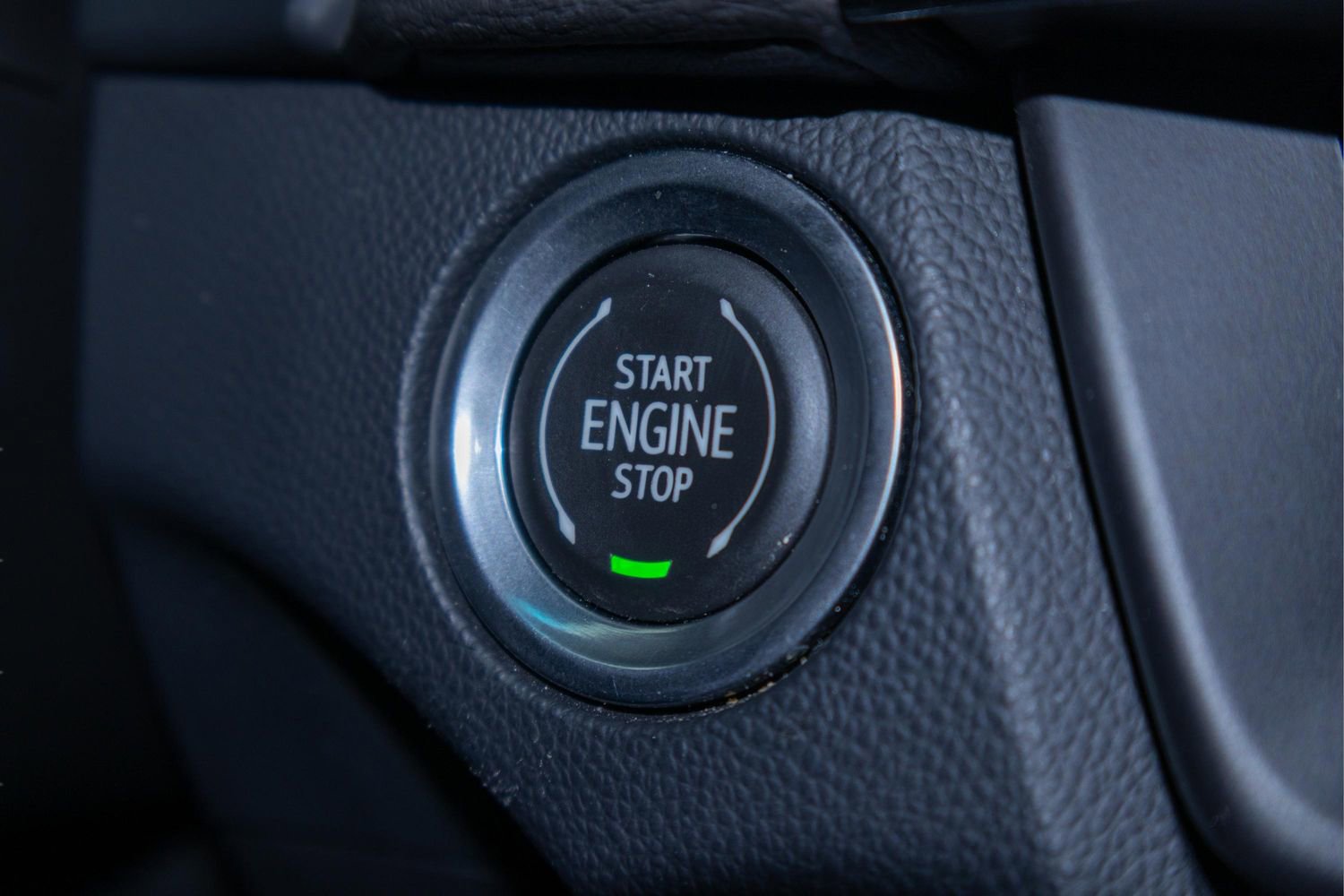 Certified 2023 Cadillac CT4 Luxury w/ Sun And Sound Package image 32