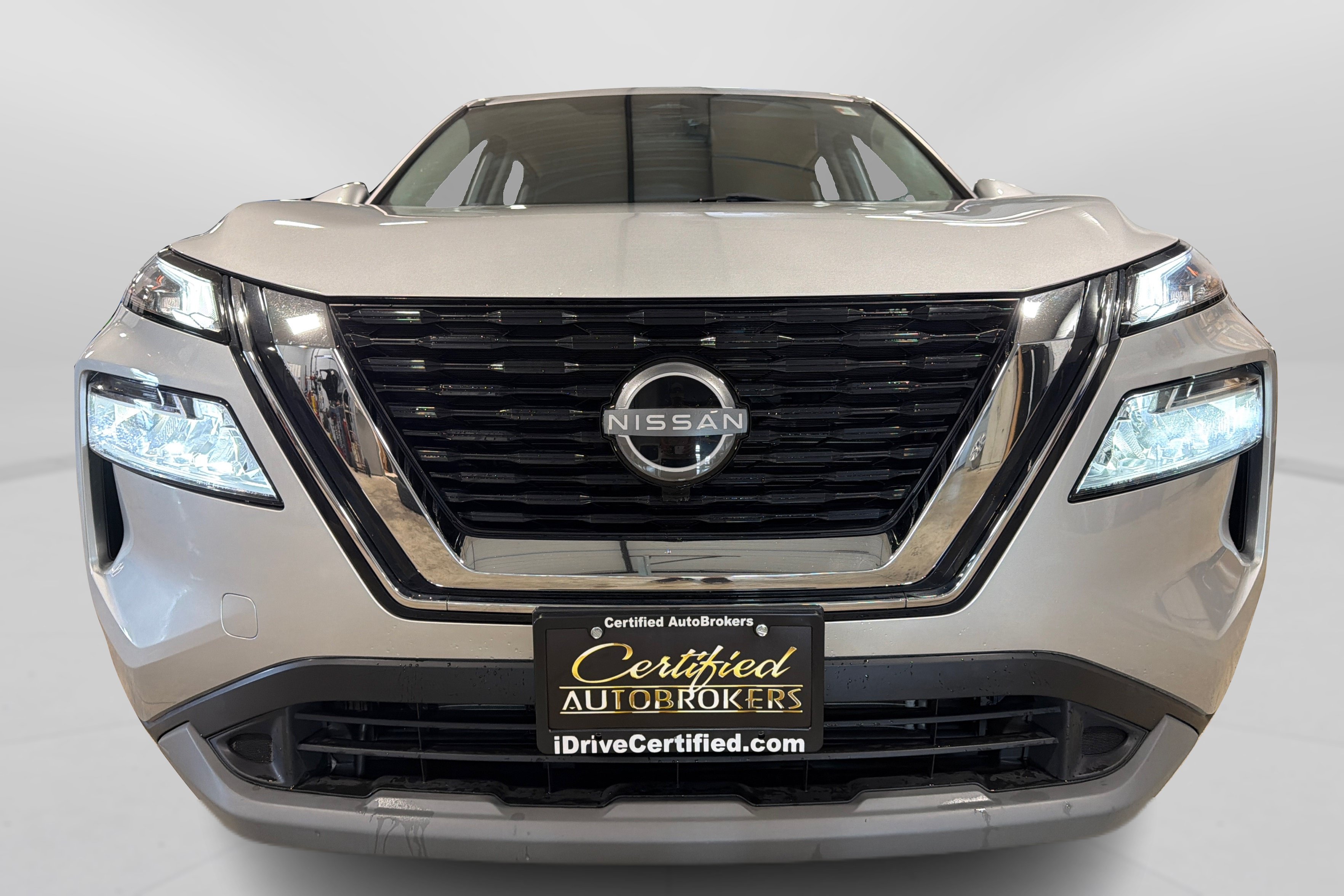 Used 2023 Nissan Rogue SV AWD/4WD image 10