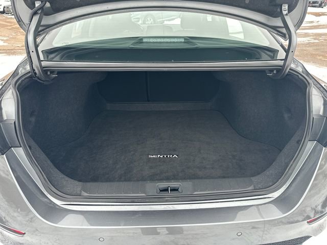 Used 2025 Nissan Sentra S image 23