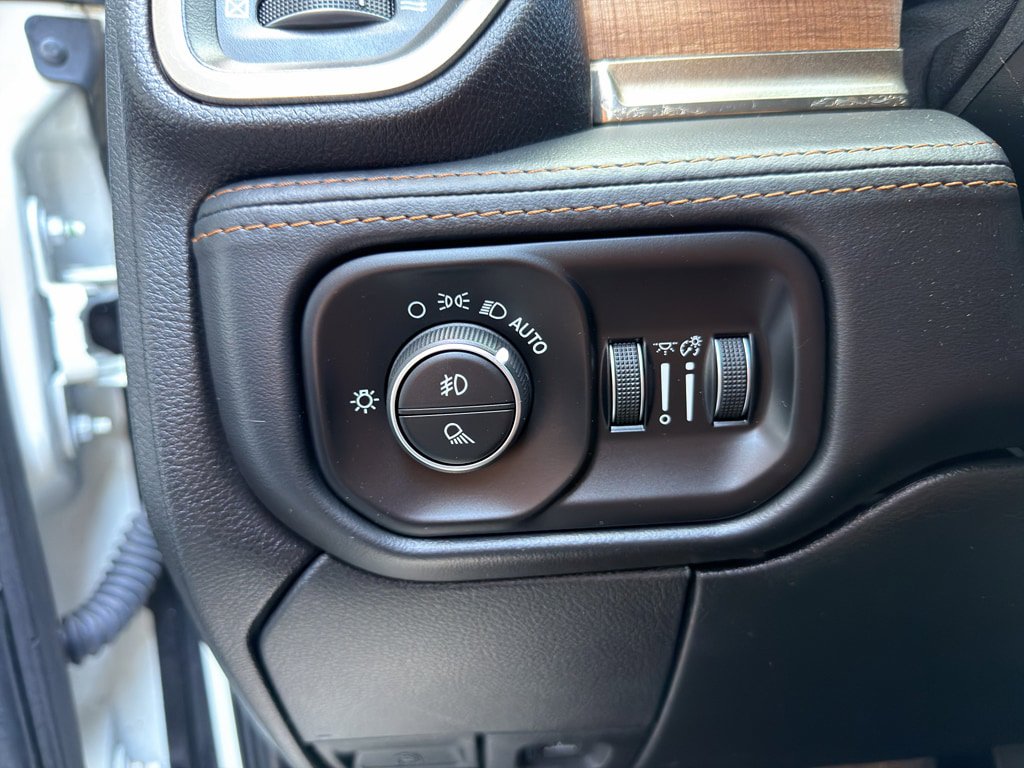 Used 2021 RAM 3500 Limited AWD/4WD image 24