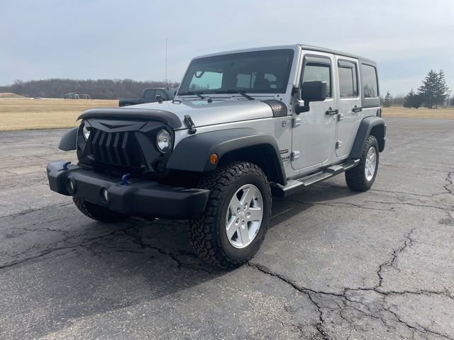 Used 2012 Jeep Wrangler Unlimited Sport image 7