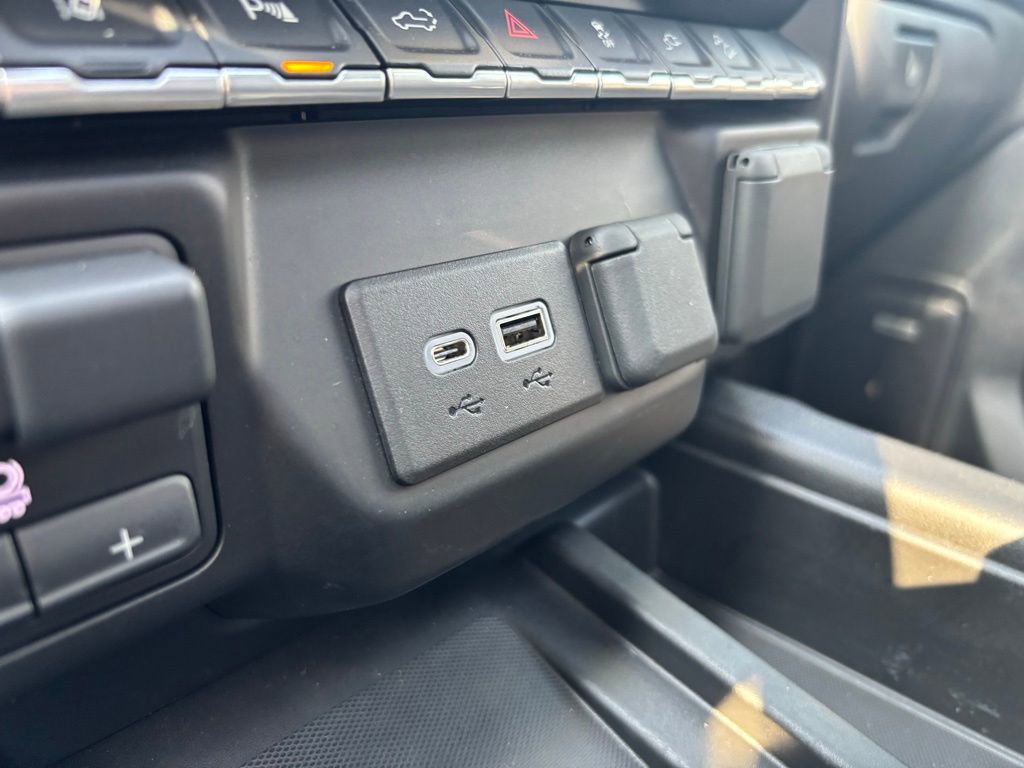 Used 2022 GMC Sierra 2500 AT4 w/ AT4 Premium Plus Package image 31