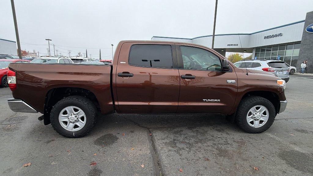 Used 2017 Toyota Tundra SR5 image 3