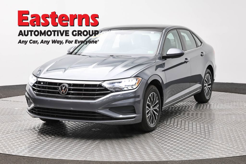 Used 2020 Volkswagen Jetta SE FWD image 1