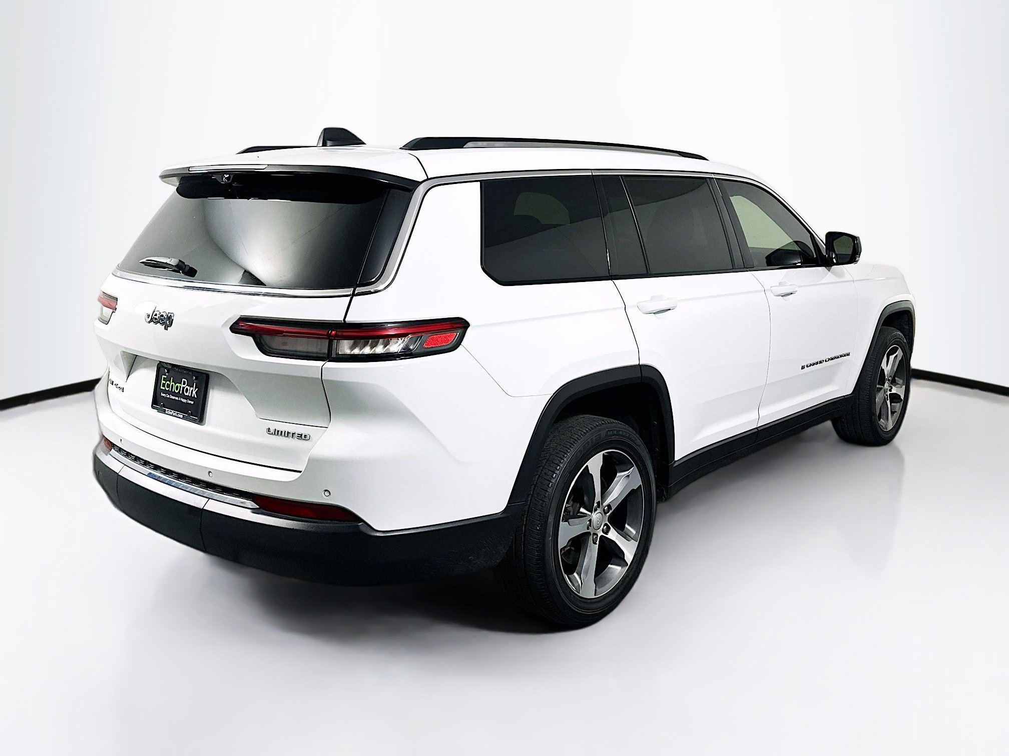 Used 2023 Jeep Grand Cherokee L Limited w/ Luxury Tech Group II image 9