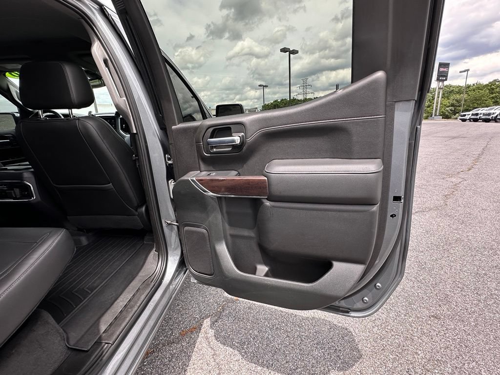 Used 2020 GMC Sierra 1500 SLT w/ SLT Premium Plus Package AWD/4WD image 17