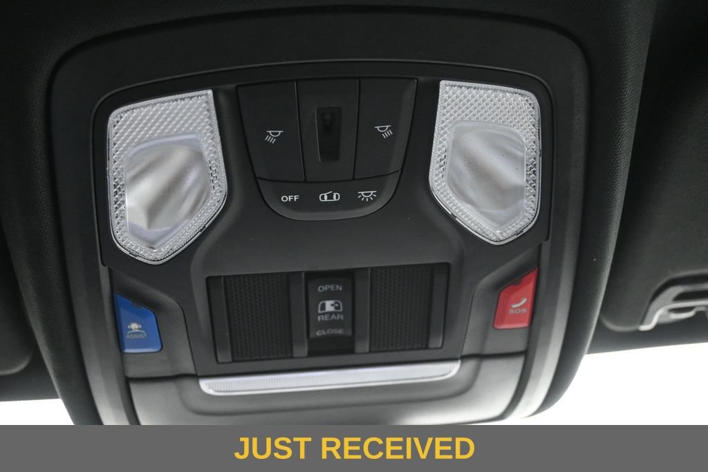 Used 2022 RAM 1500 Big Horn AWD/4WD image 17