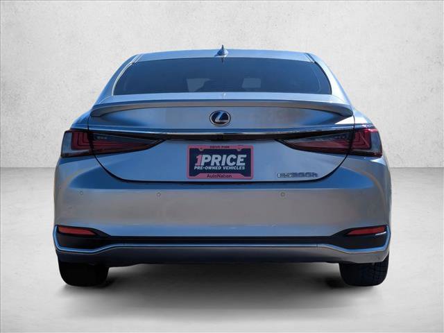 Used 2022 Lexus ES 300h w/ Premium Package image 6