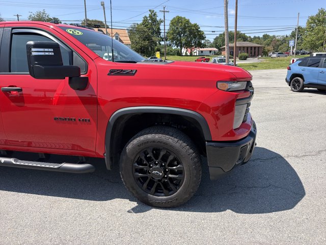 Used 2025 Chevrolet Silverado 2500 Custom w/ Custom Convenience Package AWD/4WD image 4