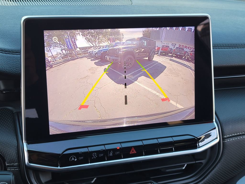 Used 2023 Jeep Compass Altitude image 10