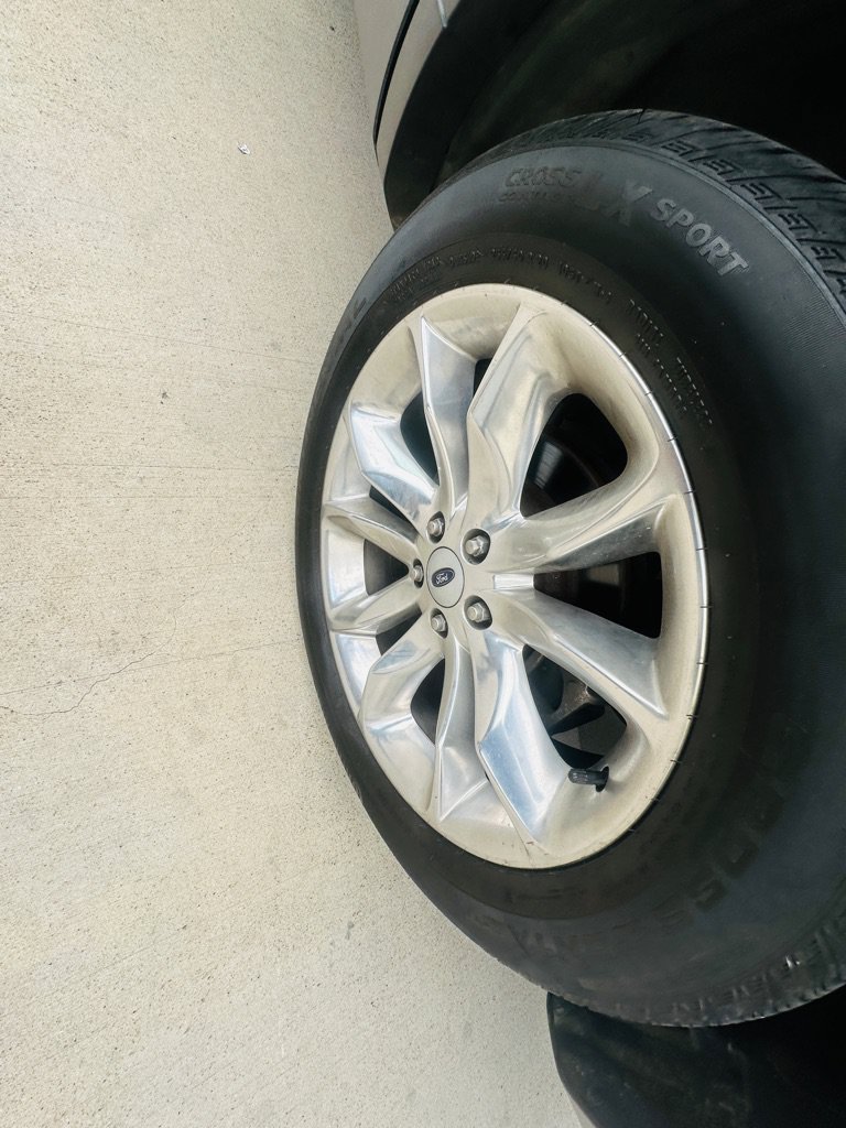 Used 2013 Ford Explorer XLT FWD image 30