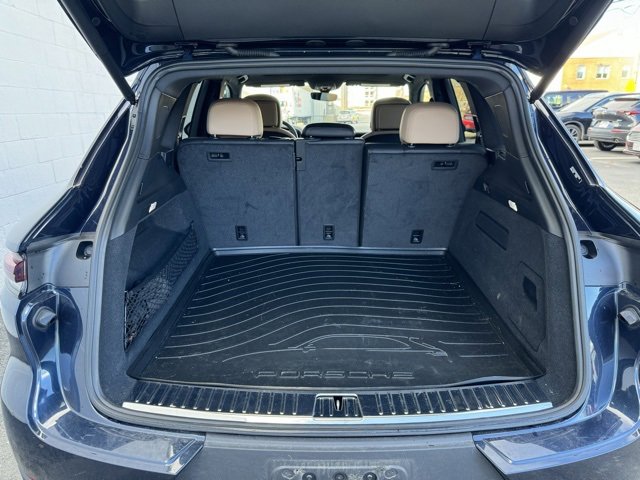 Used 2024 Porsche Cayenne image 23