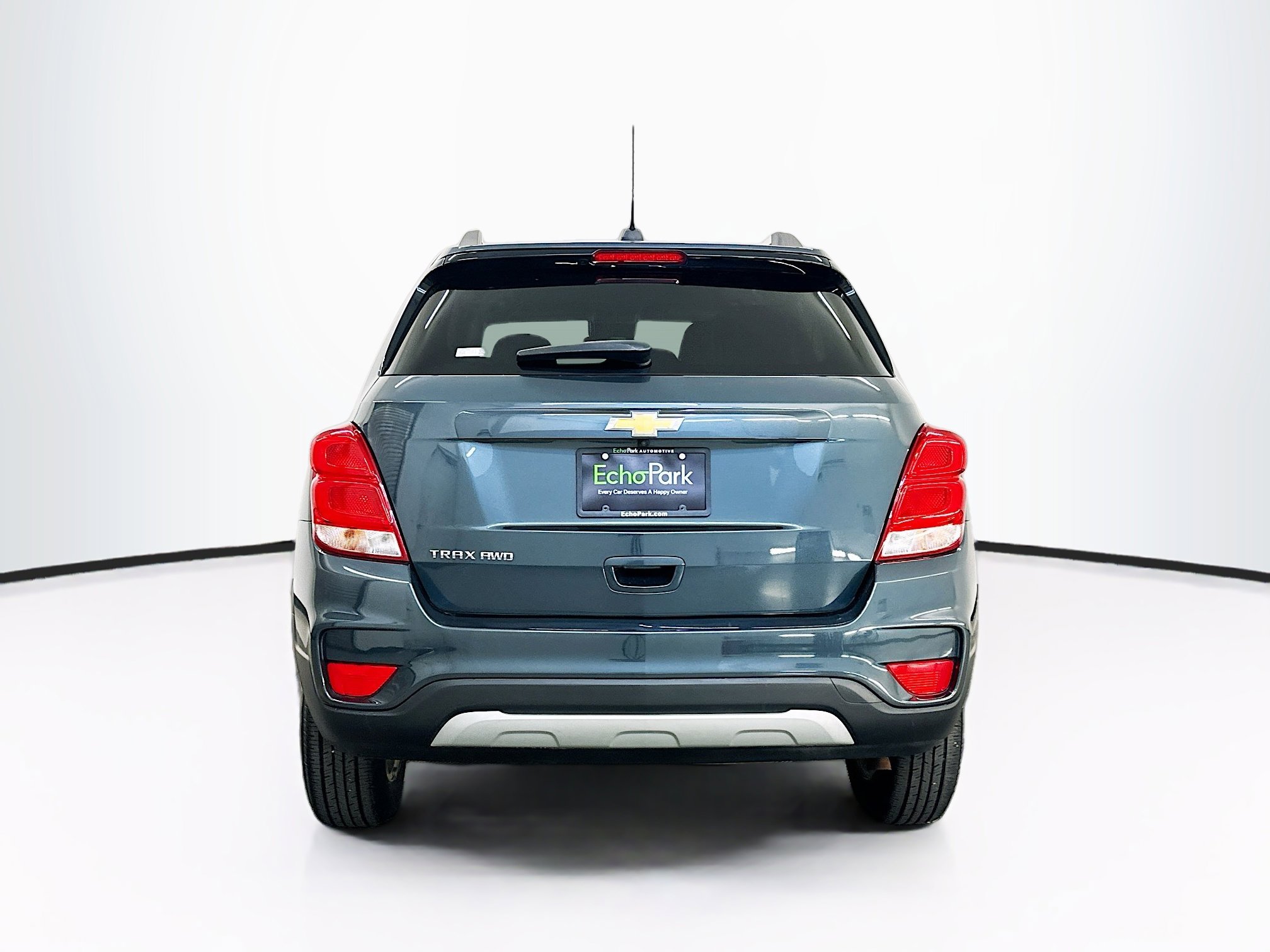 Used 2021 Chevrolet Trax LT w/ LT Convenience Package image 7