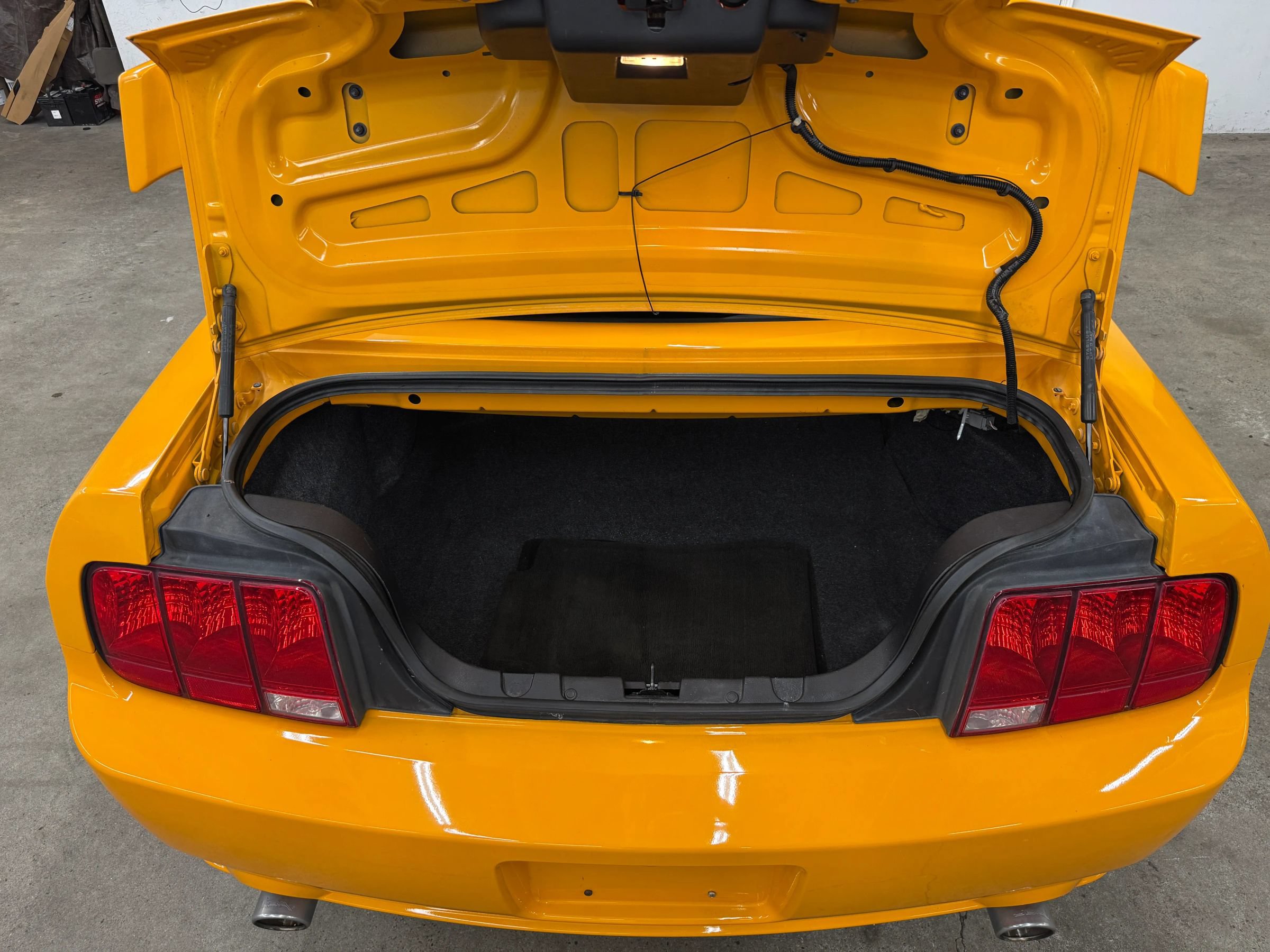 Used 2007 Ford Mustang GT Premium RWD image 11