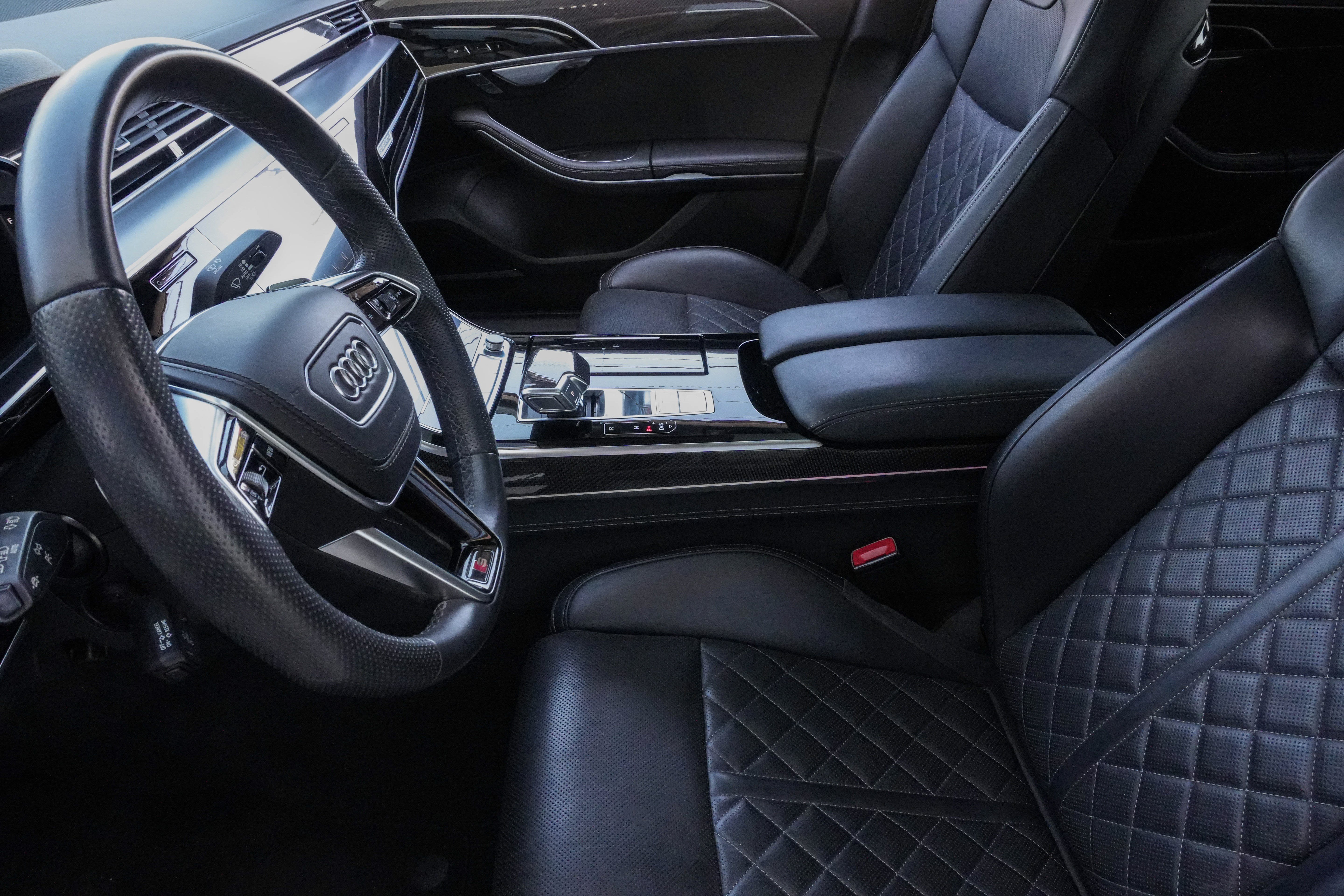 Used 2022 Audi S8 AWD/4WD image 12