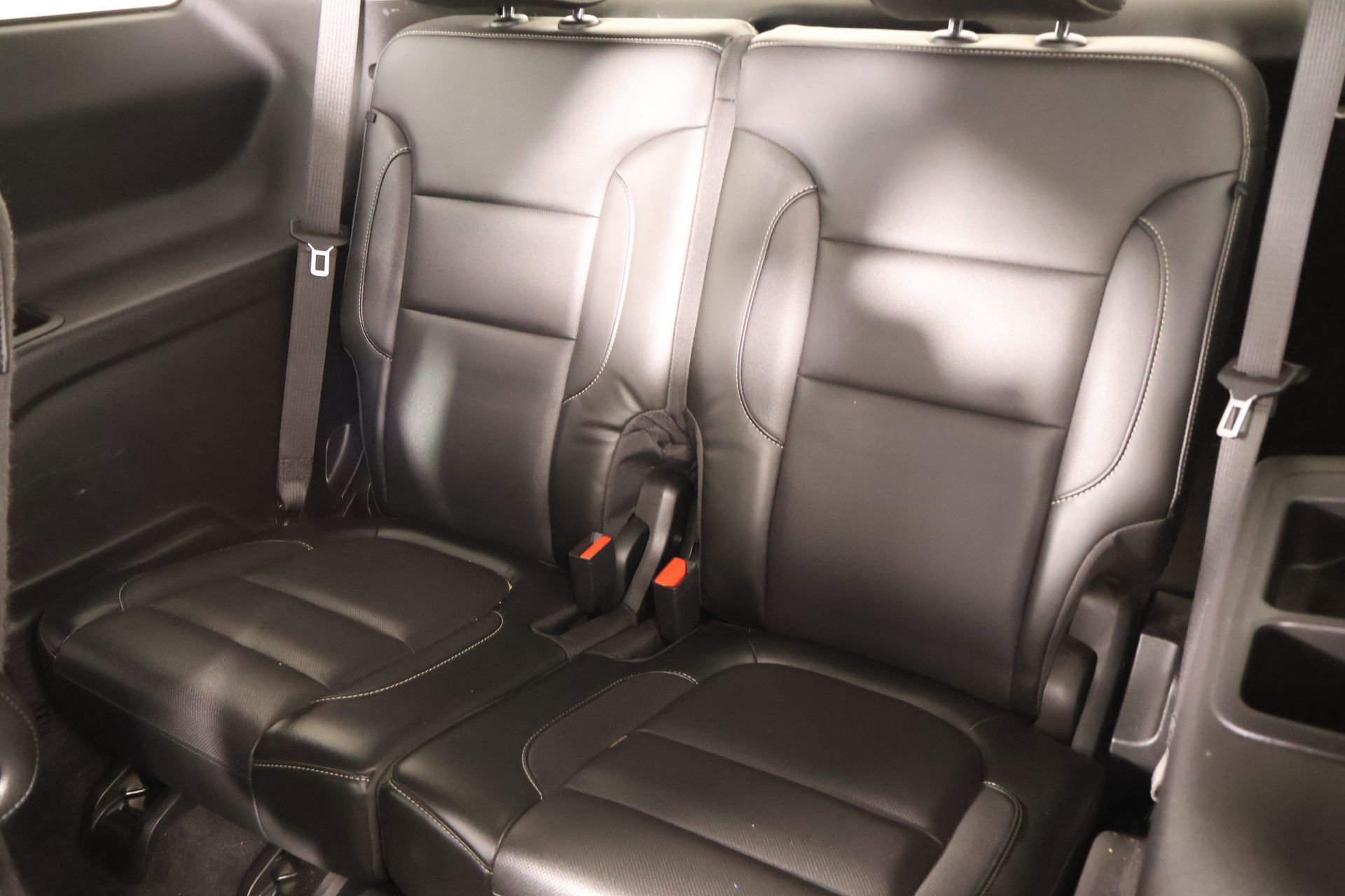 Used 2019 GMC Acadia SLT w/ Black Edition image 13