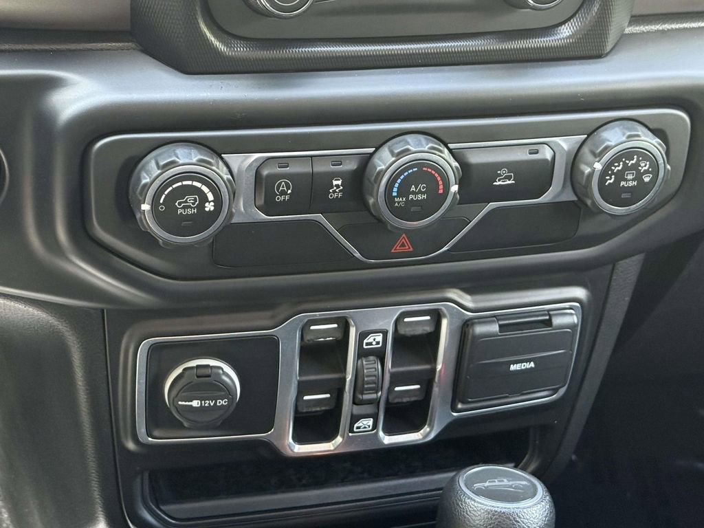 Used 2020 Jeep Gladiator Sport w/ Quick Order Package 24S AWD/4WD image 13