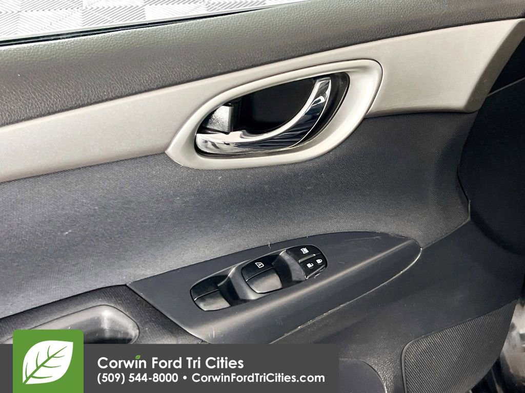 Used 2013 Nissan Sentra S image 12