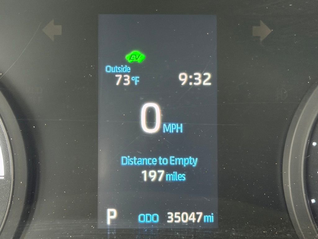 Certified 2021 Toyota Sienna XLE FWD image 28