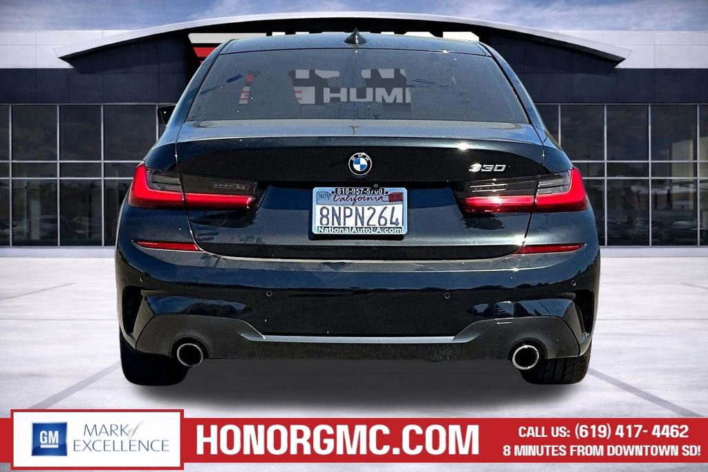Used 2020 BMW 330i Sedan w/ M Sport Package RWD image 4