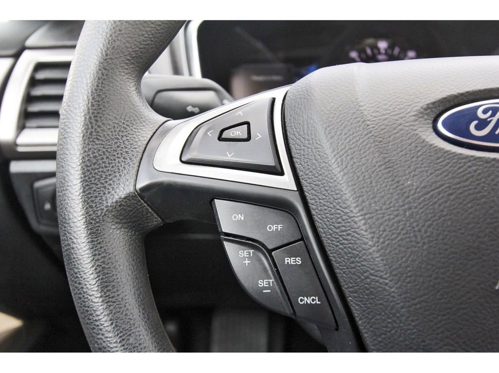 Used 2018 Ford Fusion S FWD image 18