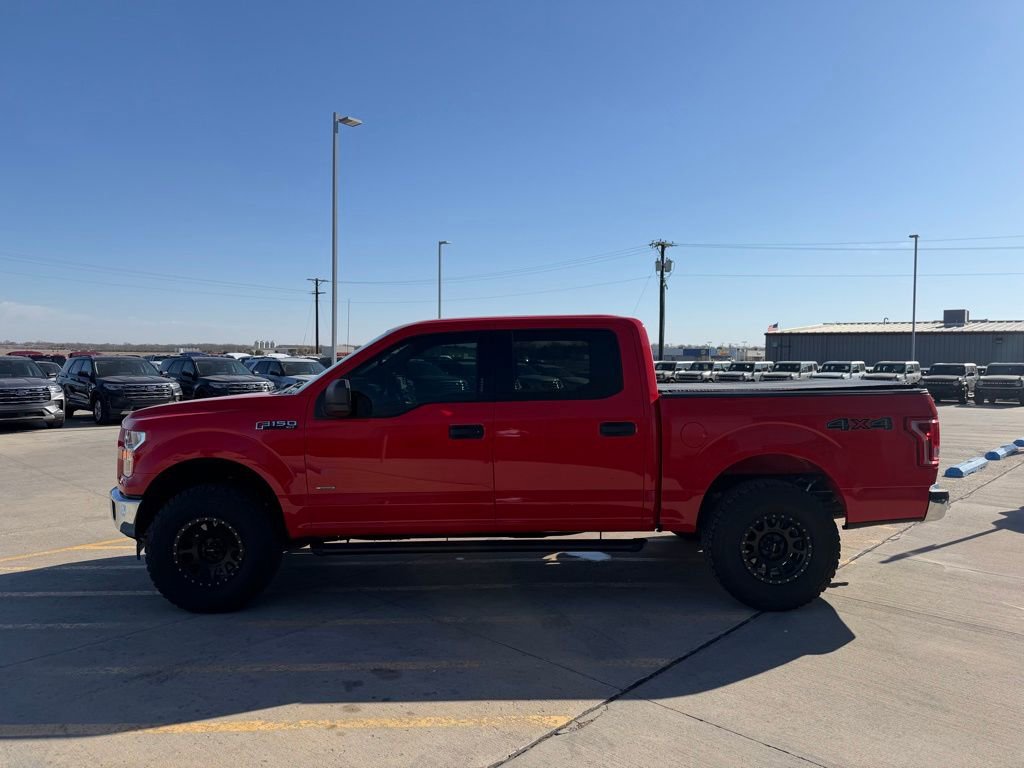 Used 2017 Ford F150 XLT image 4