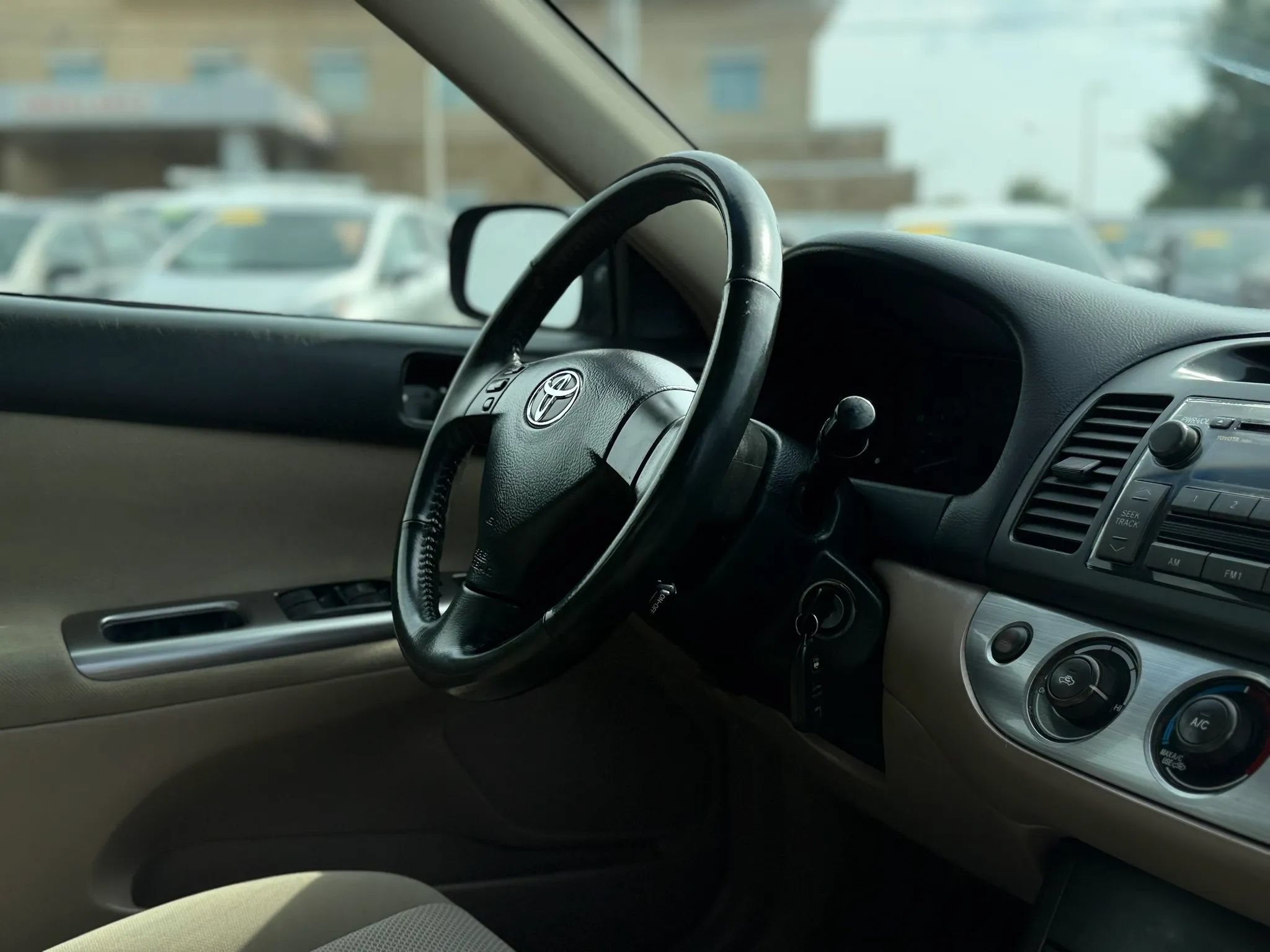 Used 2005 Toyota Camry LE FWD image 23