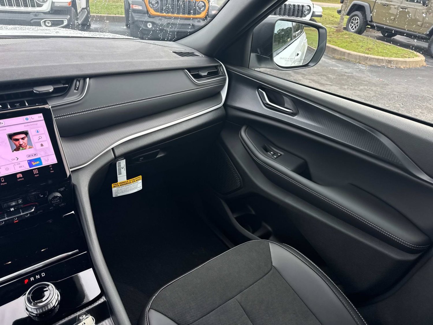 New 2027 Jeep Grand Cherokee Laredo X AWD/4WD image 22