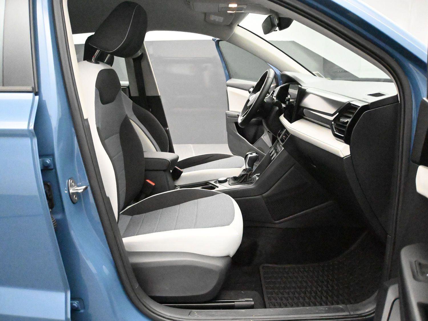 Certified 2025 Volkswagen Taos S AWD/4WD image 18