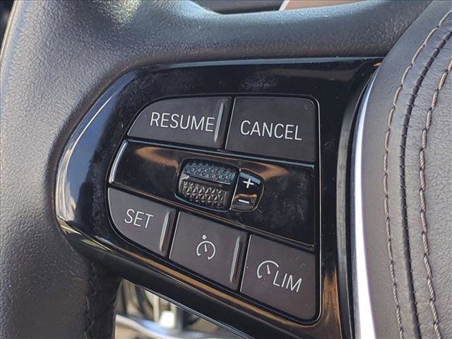 Used 2021 BMW 530e w/ Premium Package image 16