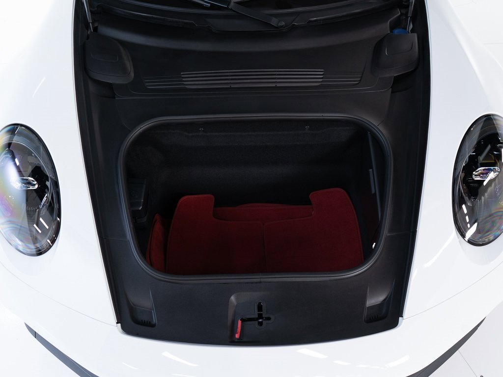 Used 2025 Porsche 911 Carrera 4 GTS image 42