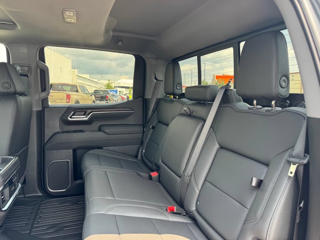 New 2026 GMC Sierra 1500 SLT w/ SLT Premium Plus Package AWD/4WD image 32